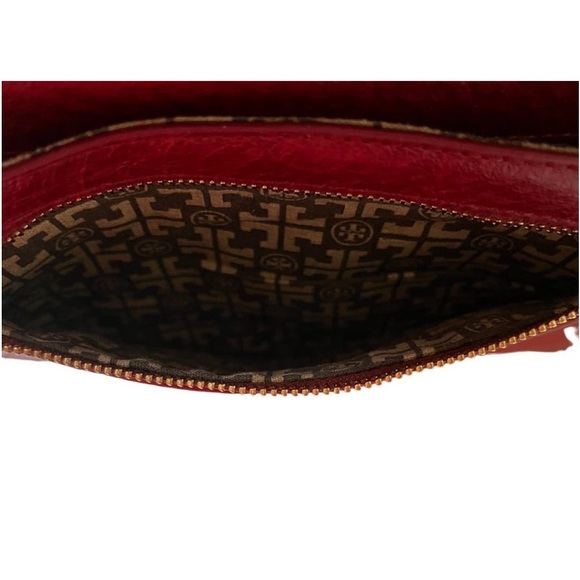 TORY BURCH Amanda Logo Leather Clutch Bag Red Gold Logo - Picture 5 of 7